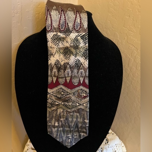 Rare Sweden Mickey Mouse Mens Tie Mickey & Co Atlas Design Silver Green Red - Picture 1 of 5